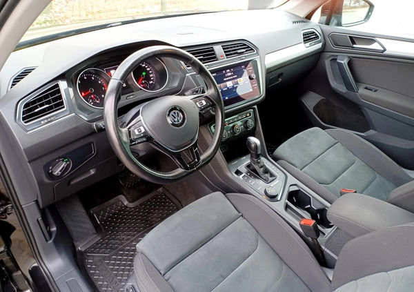 Volkswagen Tiguan cena 97900 przebieg: 153000, rok produkcji 2019 z Gołańcz małe 742